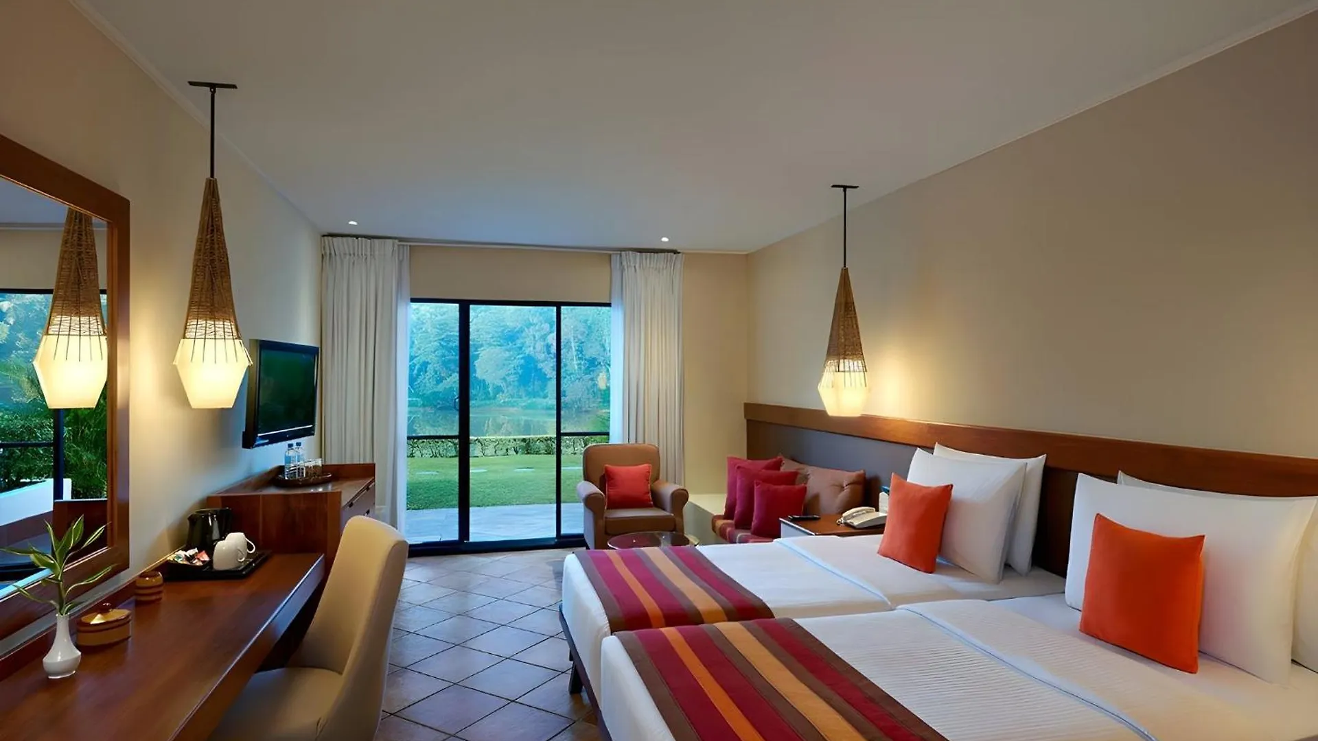 **** Hotel Cinnamon Citadel Kandy Sri Lanka